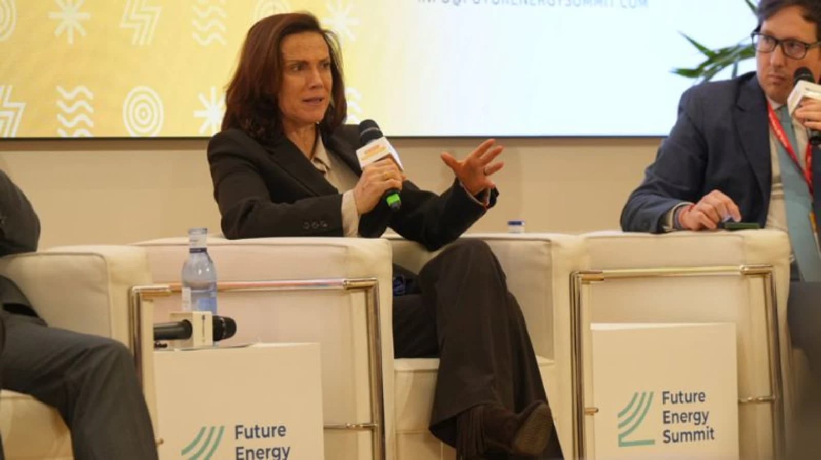 Rocío Sicre de EDP reclama al regulador: "Invertir en redes y demanda para retener capital renovable