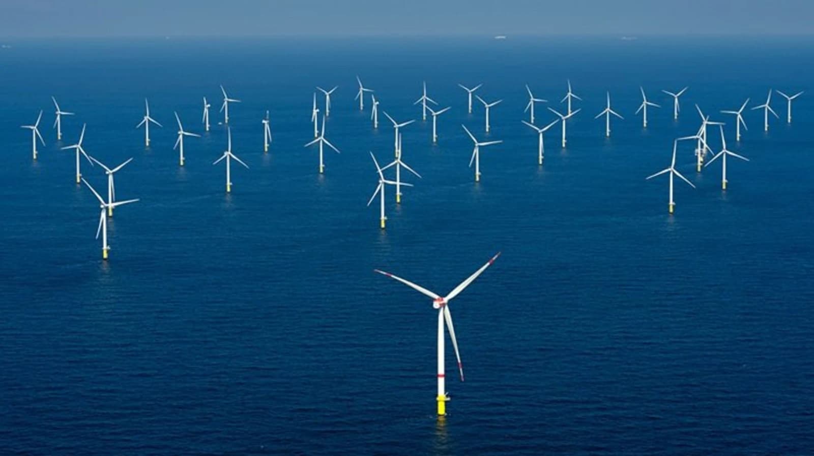 A Espanha lança consulta pública sobre seu primeiro leilão de energia eólica offshore, com mais de 20 GW em projeto.