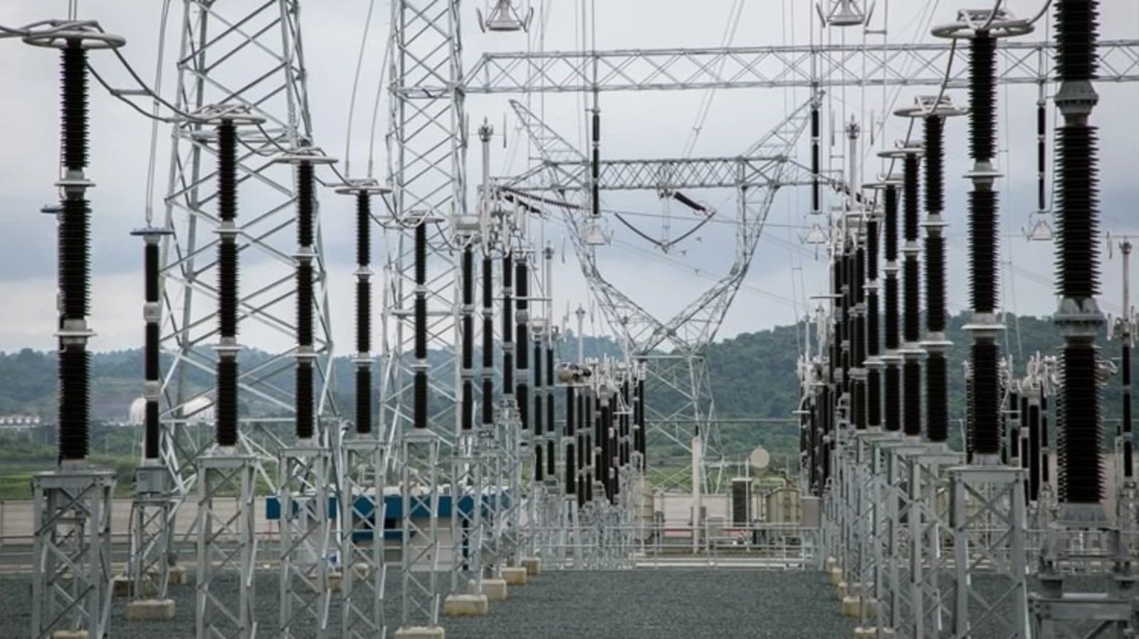 CAF respalda la expansión de la red eléctrica de Ecuador con una subvención de 500.000 dólares.
