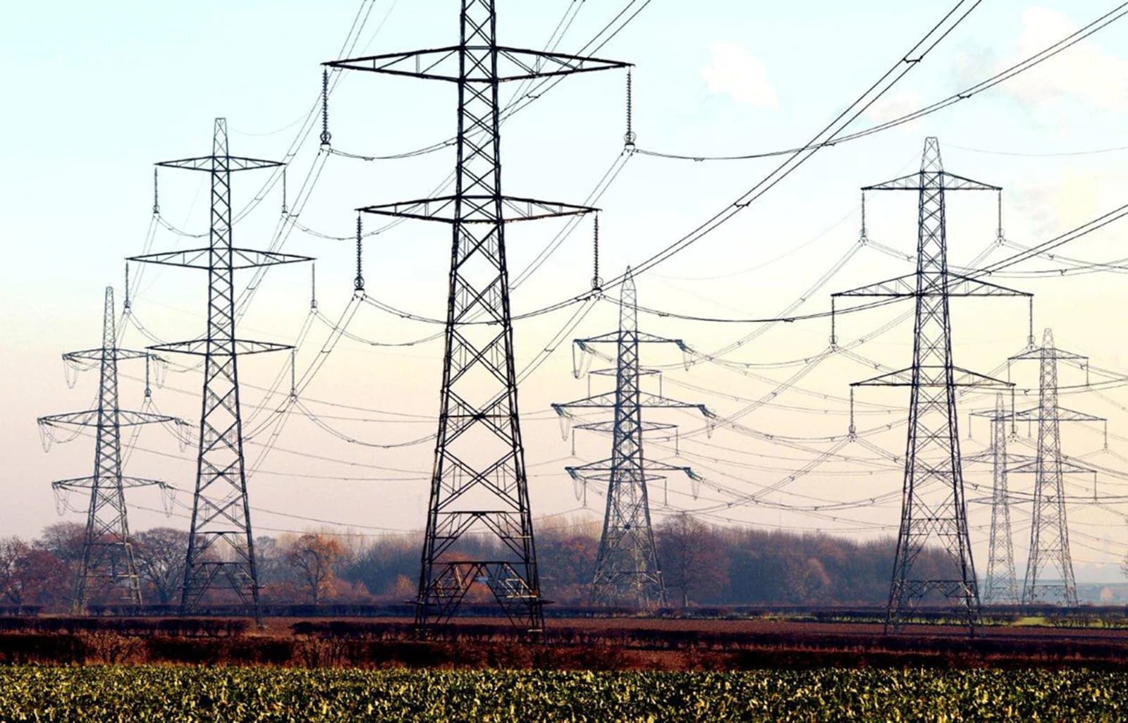 A Comissão Europeia publica novas regras para as redes elétricas com o objetivo de impulsionar as energias renováveis.