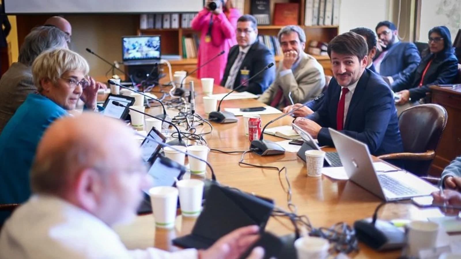 El gobierno de Chile tendrá más tiempo para presentar el plan de trabajo del PdL de Transición Energética