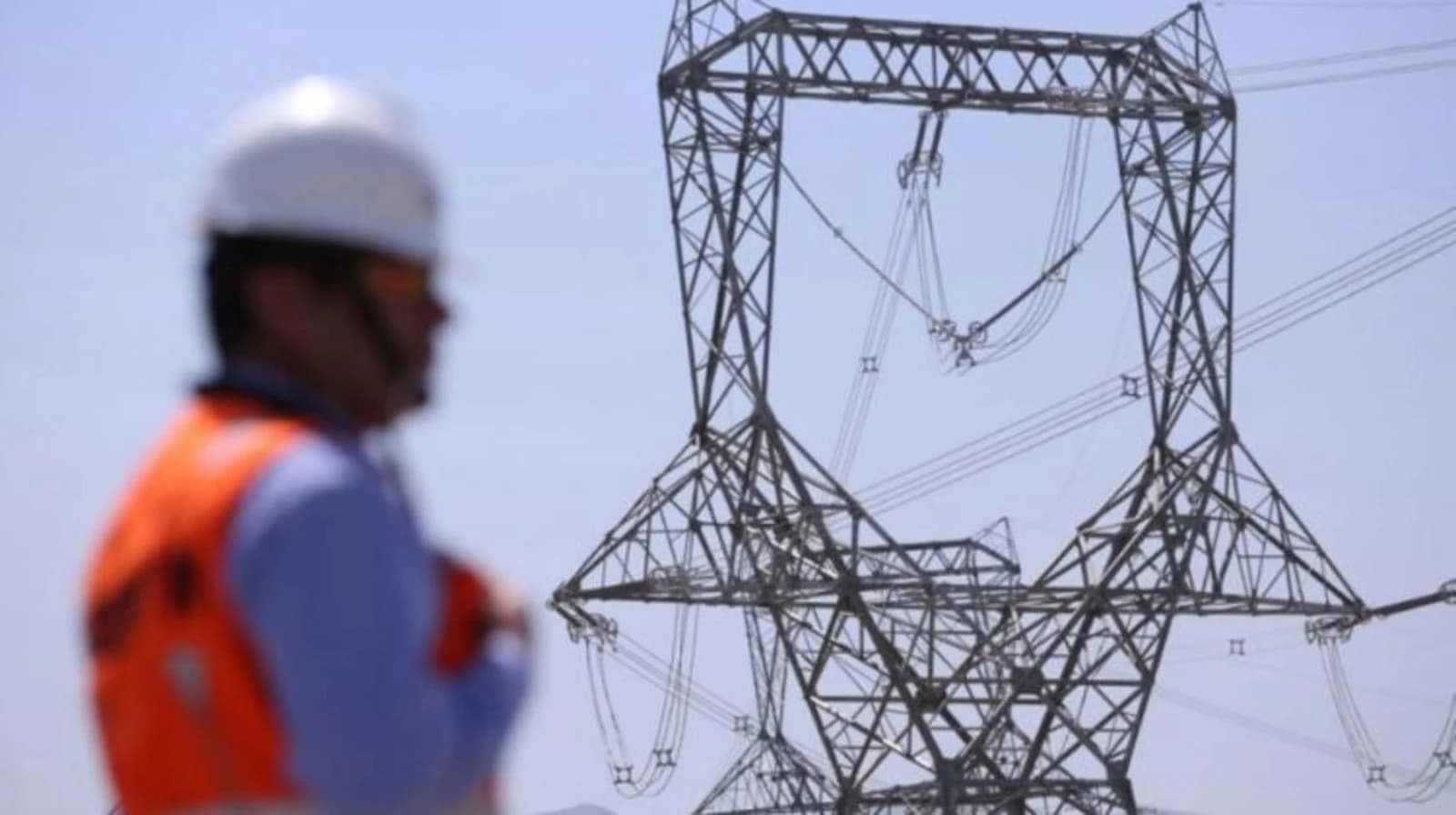 The fourth auction for a mega electrical project under Petro's administration is launched