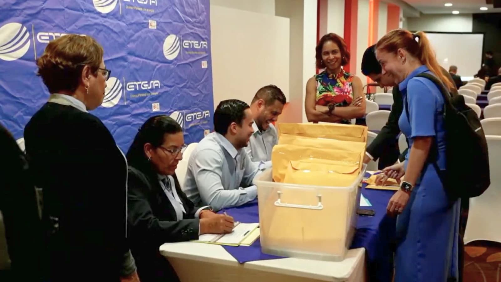 O Panamá recebeu 27 propostas na licitação de curto prazo para contratos de energia elétrica.