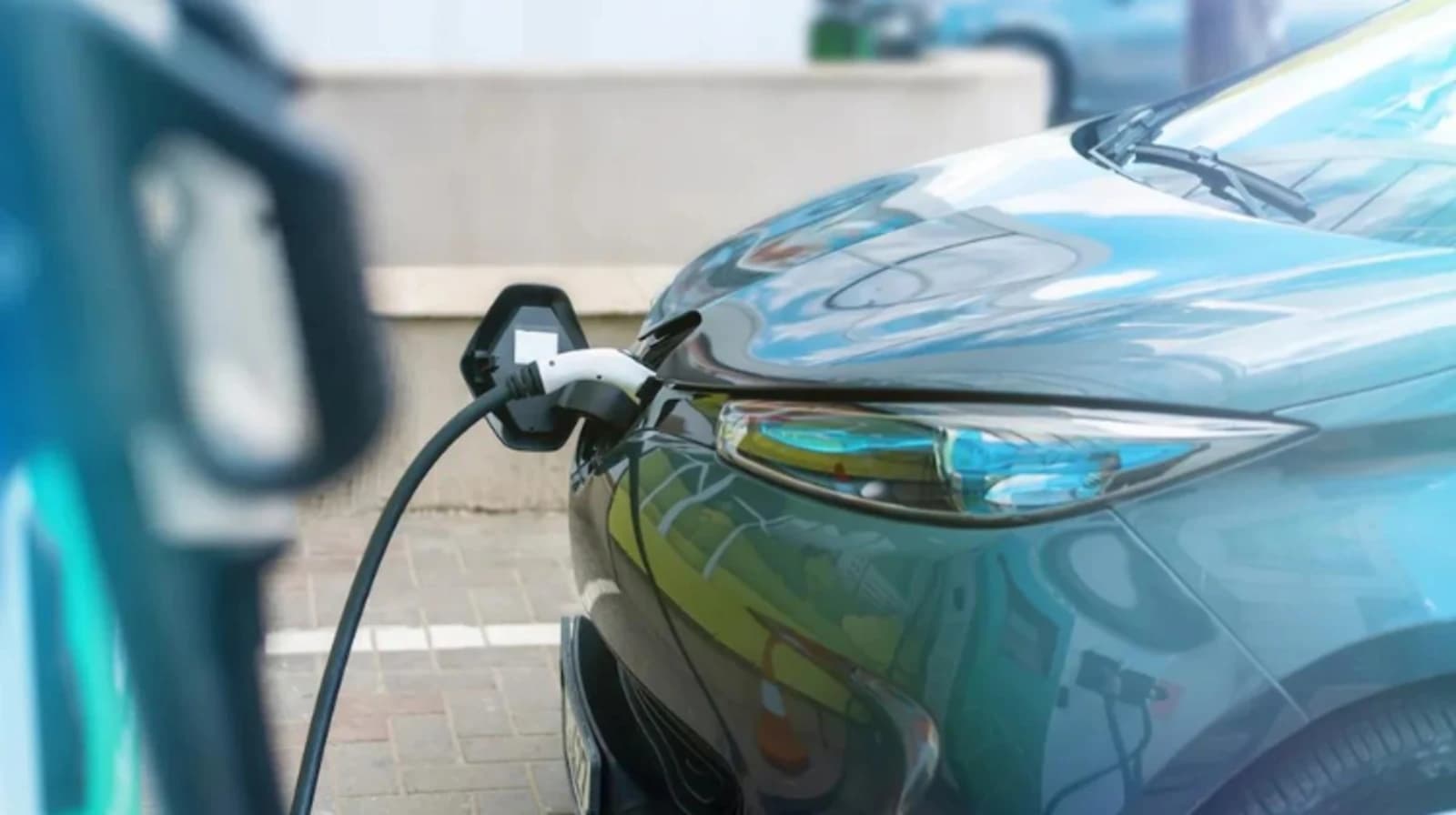 Piden por una resolución clave para impulsar la industria de vehículos eléctricos en Perú