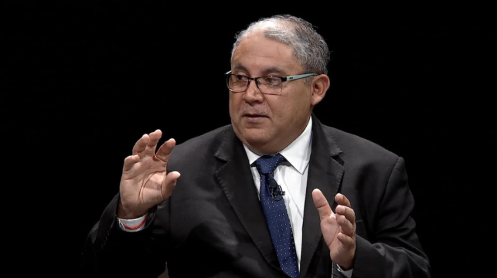 They propose reconfiguring refineries in Mexico to produce green hydrogen more competitively