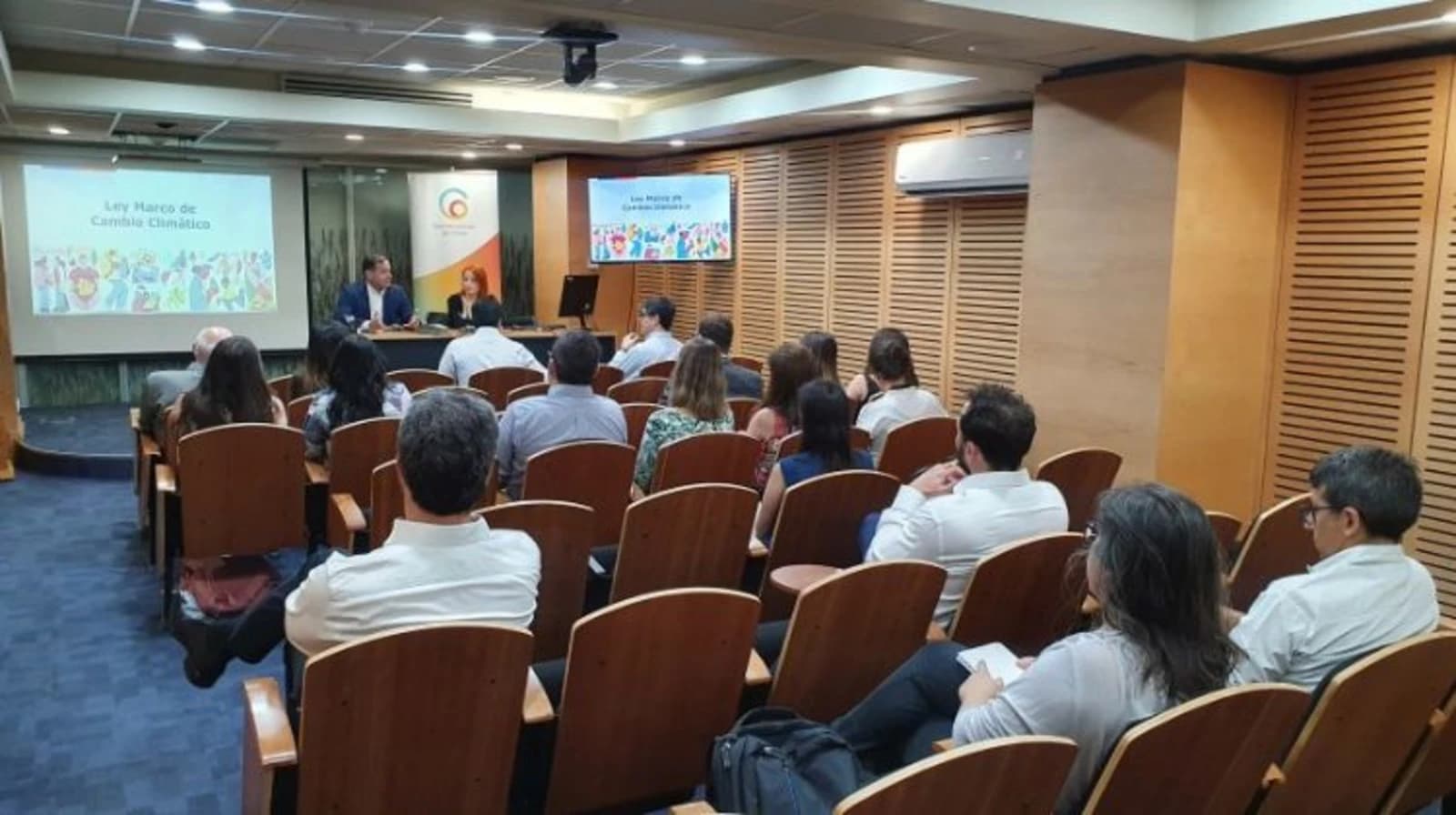 Ministry of Environment conducts workshop on the Framework Law on Climate Change for Chilean Power Generators