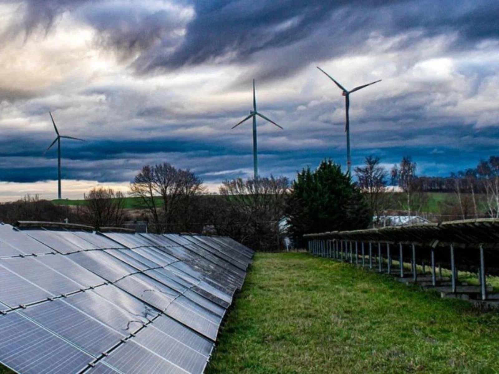 O governo de Petro está analisando modificações no fundo de energias renováveis e eficiência energética.