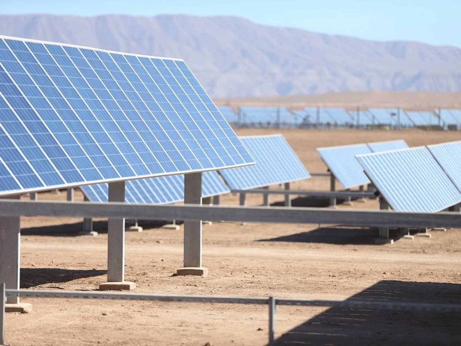 O Peru iniciou reuniões sobre um projeto de lei que beneficiará as energias renováveis.