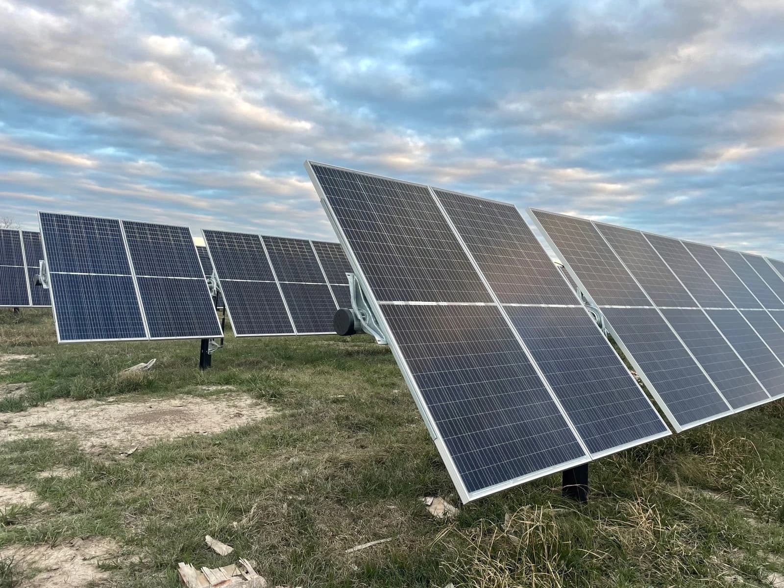 Exus signs an agreement to acquire a 1,058 MW Brazilian solar project