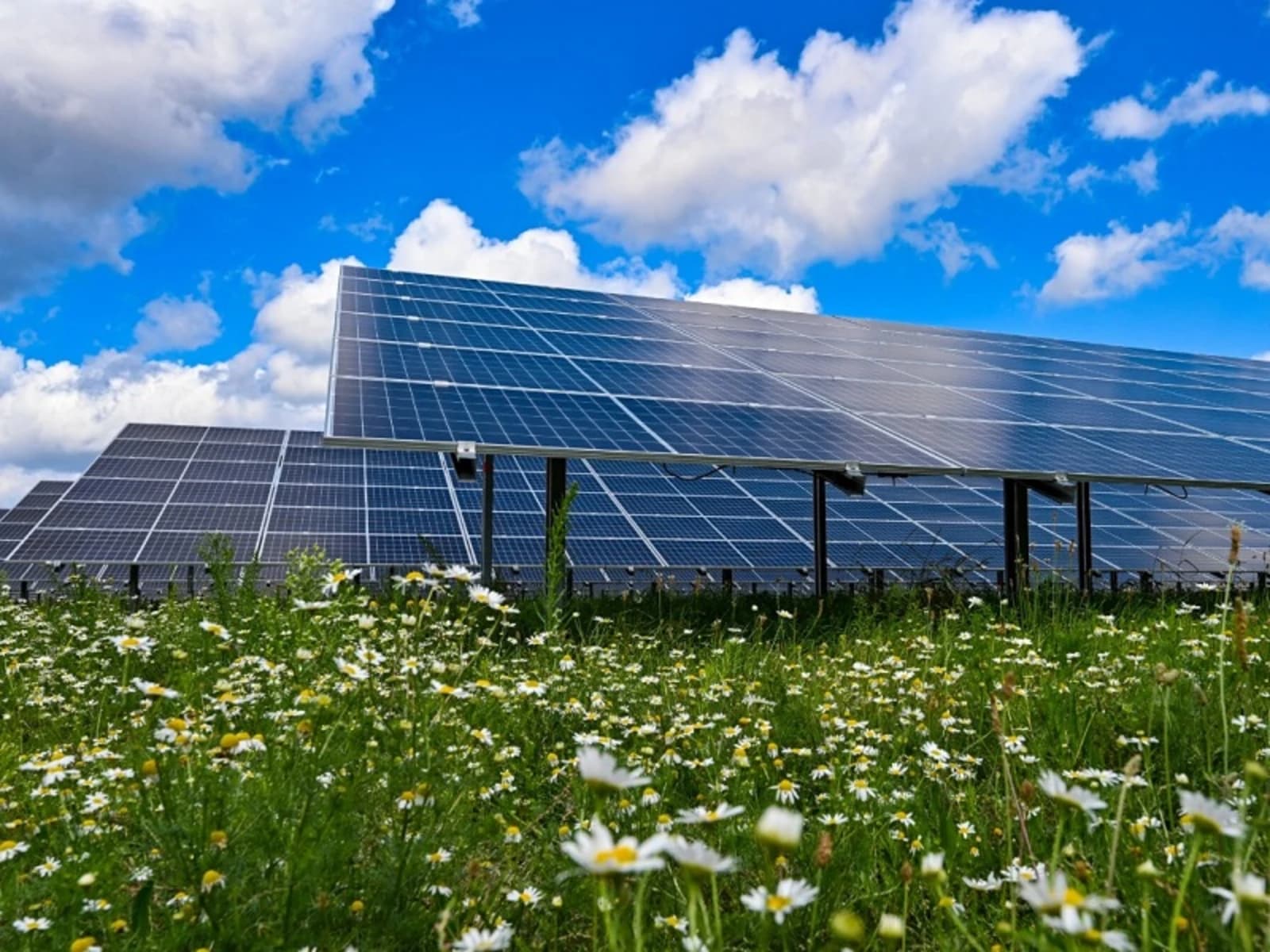 Paraguay recibió 23 manifestaciones de interés para comprar un total de 5862 MW de potencia