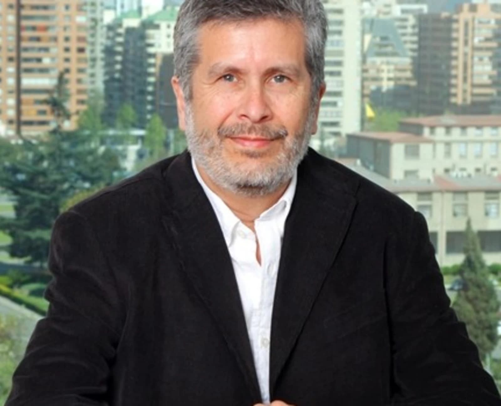 A associação de comerciantes solicita reunião com Huepe para discutir a liberalização do mercado regulamentado.