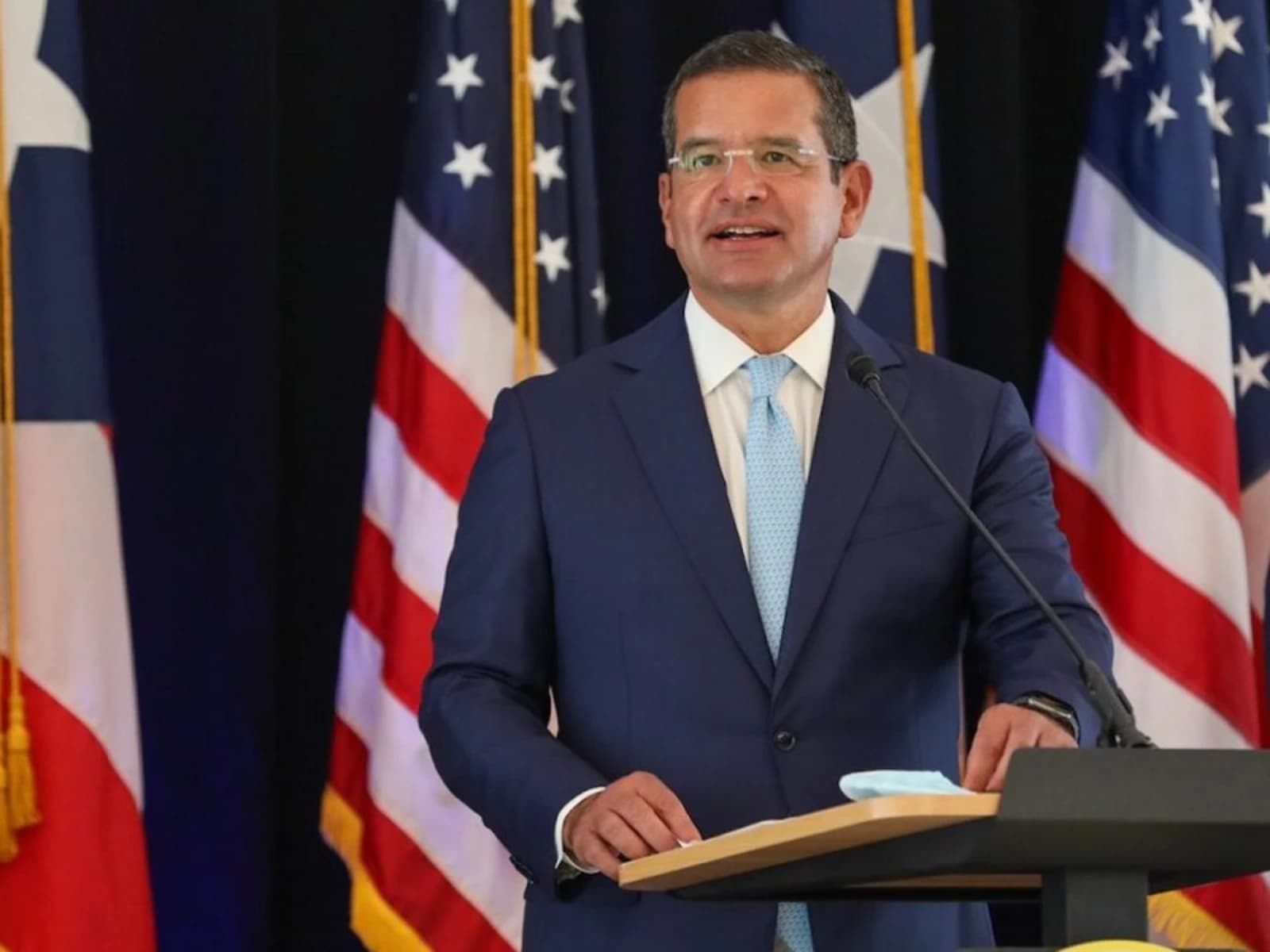 Porto Rico se compromete a resgatar a Autoridade de Energia Elétrica de Porto Rico (PREPA) da falência, promovendo mais energia renovável.