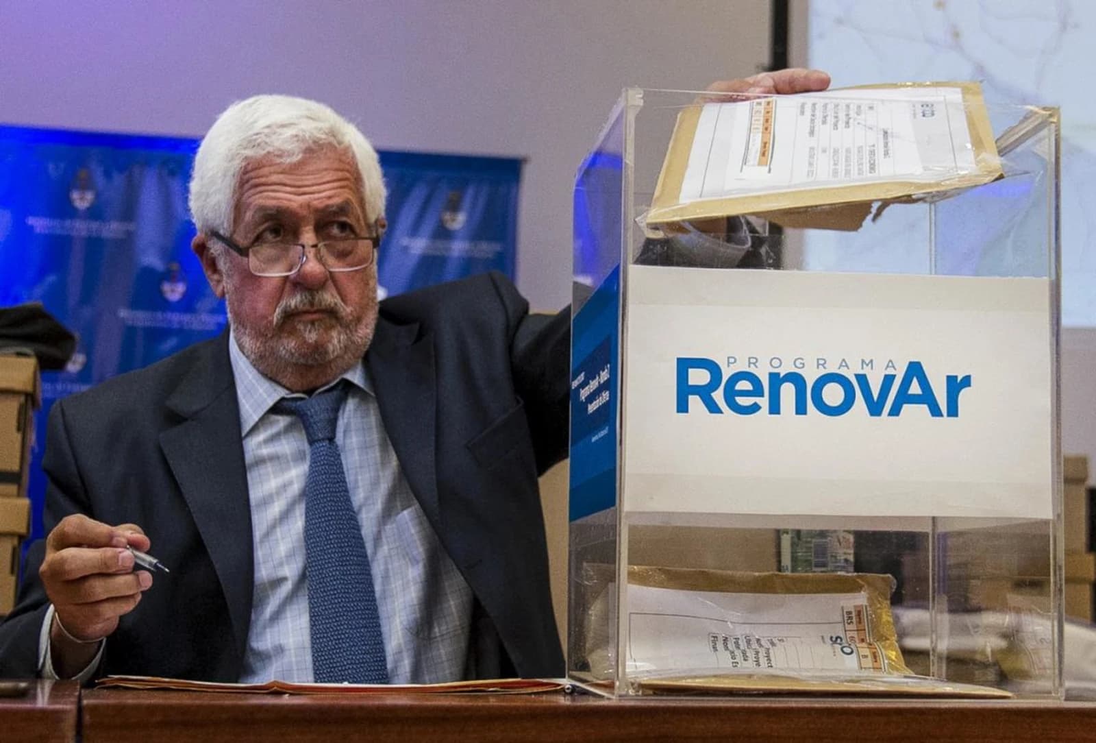 O Governo publicará amanhã a resolução que liberta os contratos truncados do Programa RenovAr.