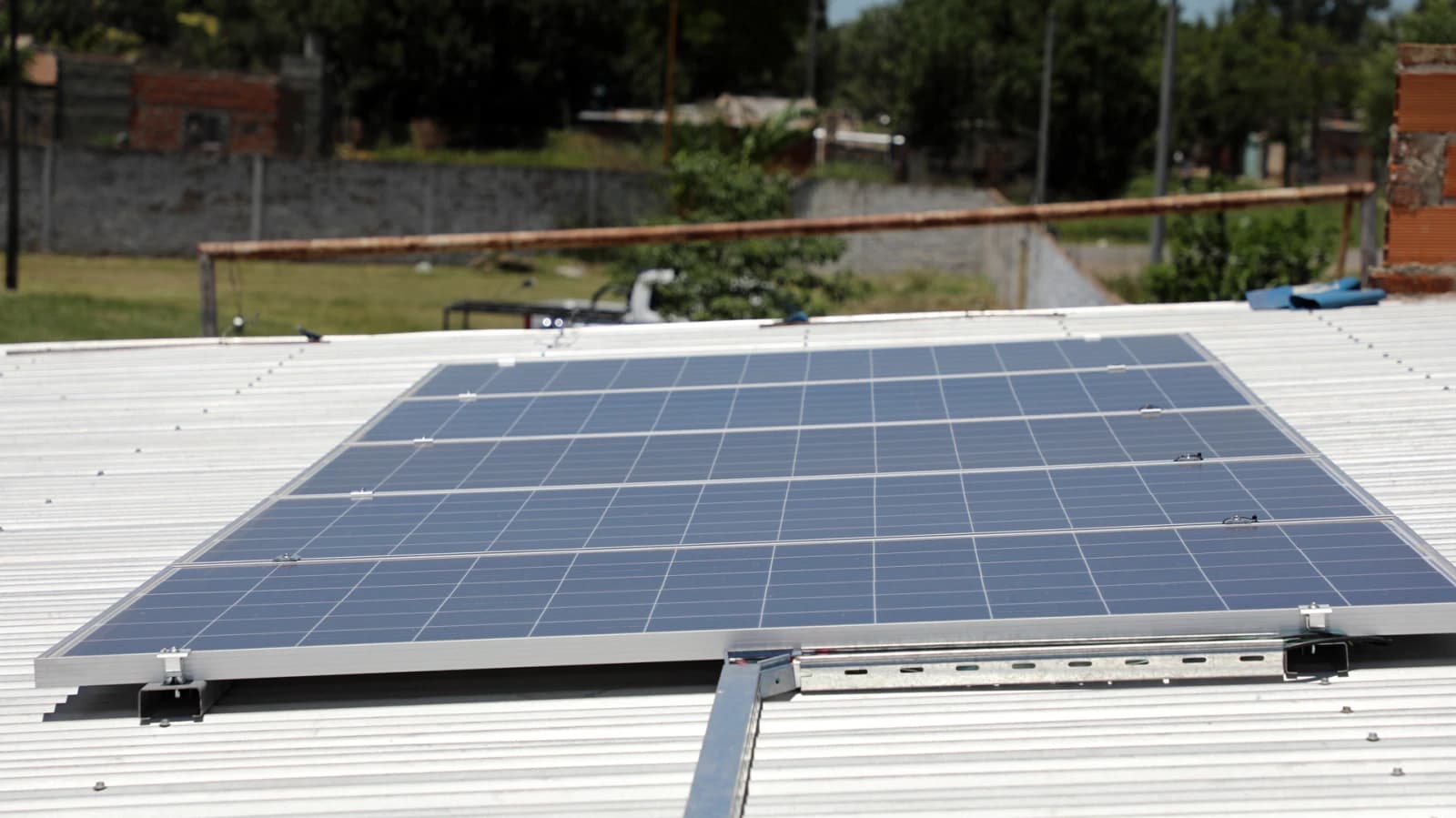 Santa Fe moves forward with its plan to incorporate renewable energy in clubs