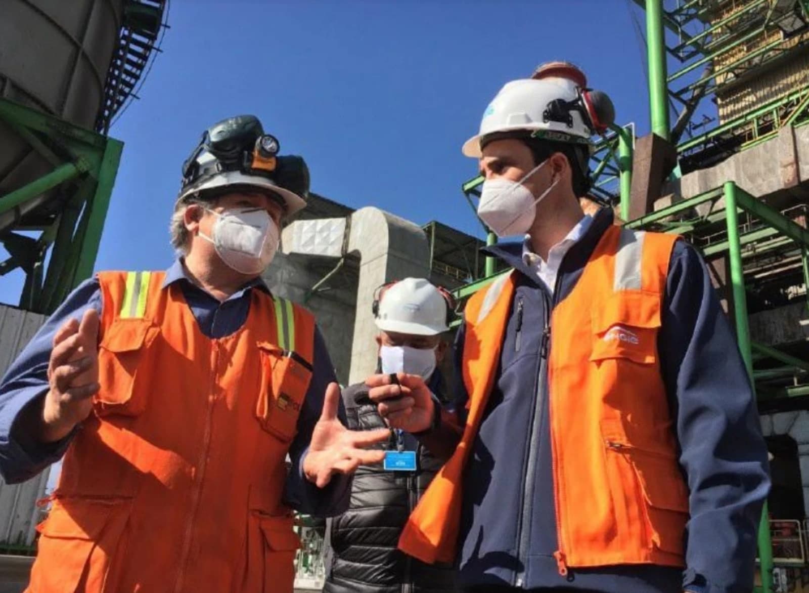 Jobet brought peace of mind to Tocopilla regarding the job retraining that comes with the closure of coal-fired power plants.