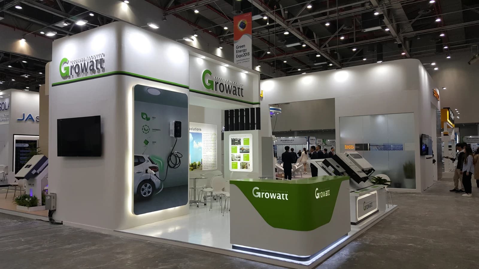 Lisa Zhang of Growatt: "This year we launched the full product line of Generation X inverters"