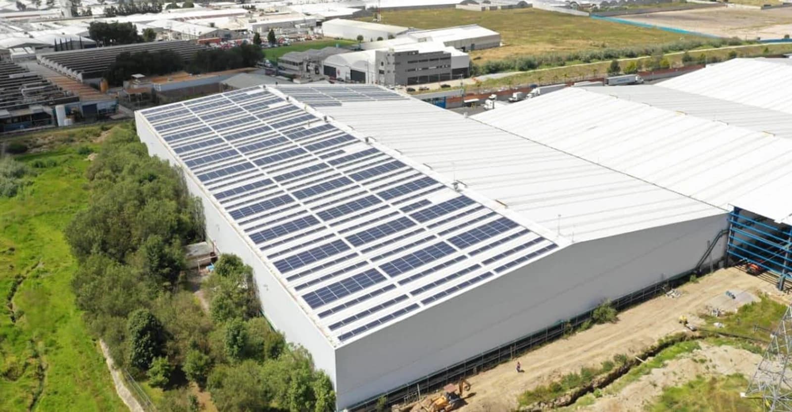 Experts say that low prices are stimulating renewable energy contracts with consumers in Mexico