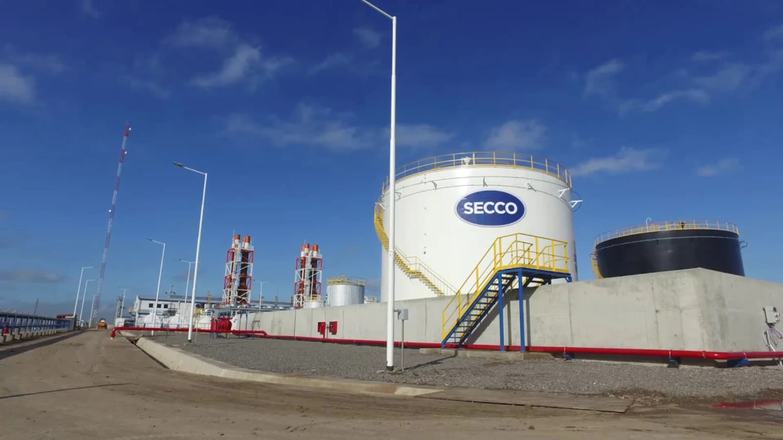 Three companies are authorized to enter the electricity market