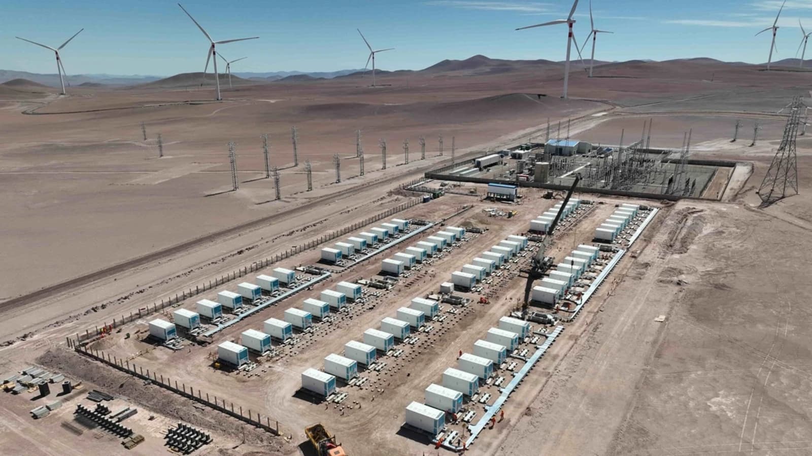 BESS desde 722 US$/kW: cuánto cuesta hoy instalar almacenamiento en baterías en Chile