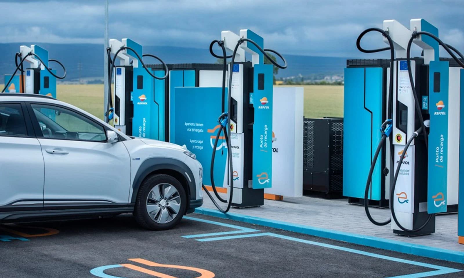 A Espanha impõe a descarbonização dos combustíveis e cria um novo mercado para o carregamento de veículos elétricos.
